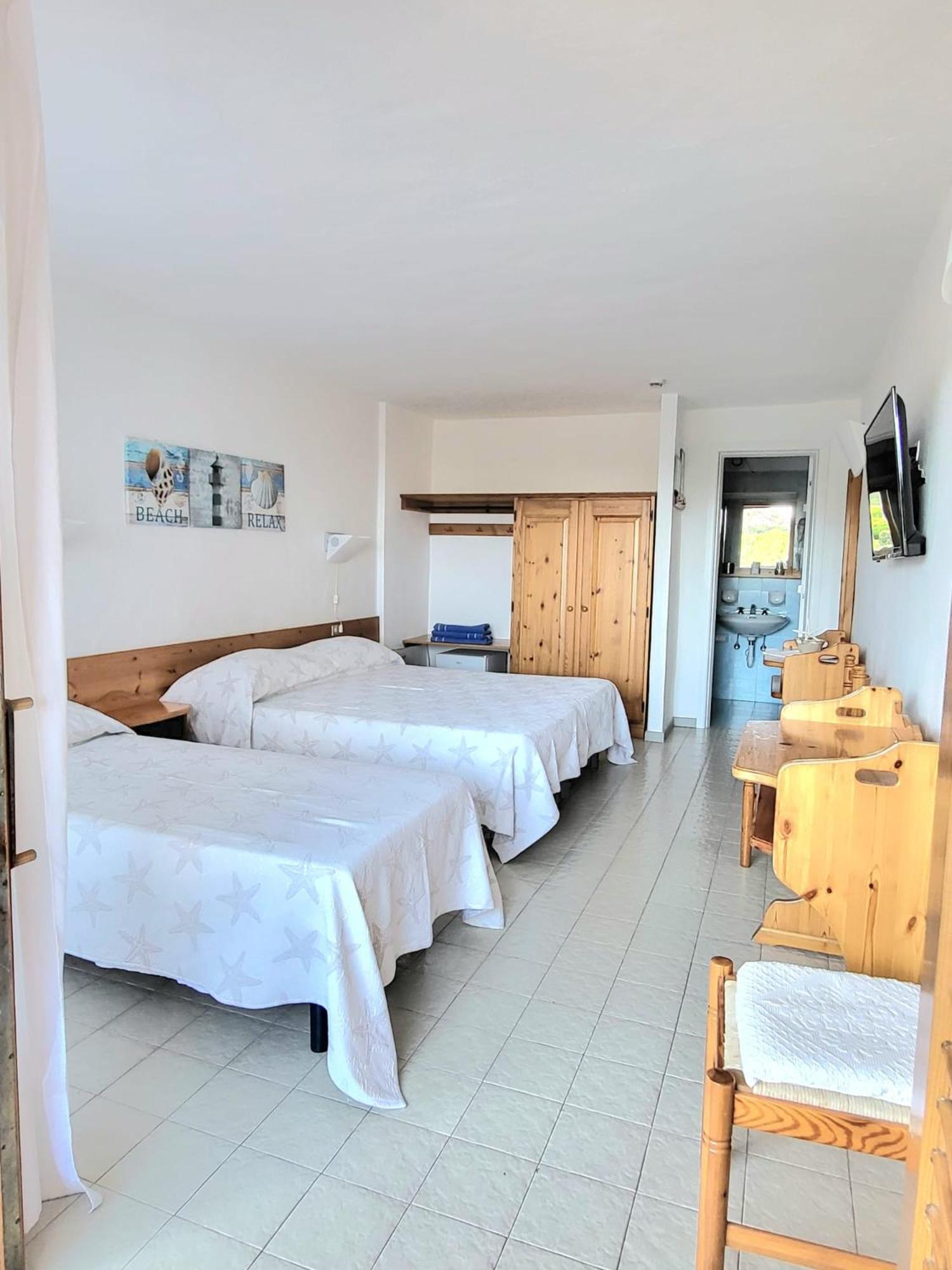 Hotel Olimpia Baja Sardinia Exteriör bild
