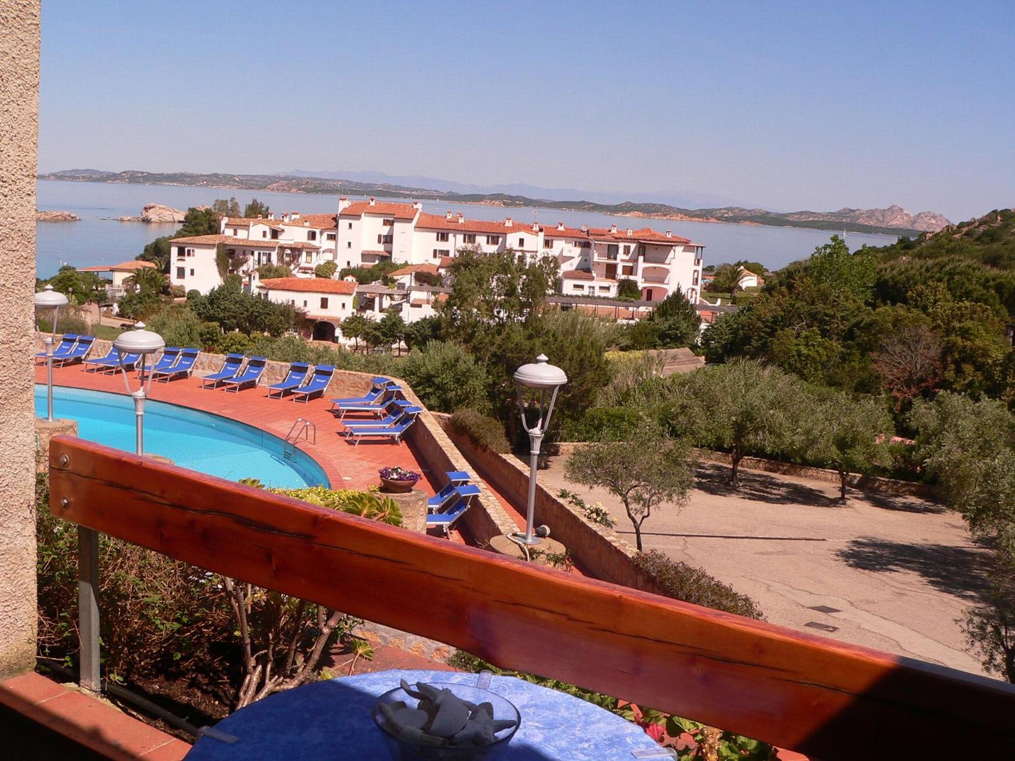 Hotel Olimpia Baja Sardinia Exteriör bild