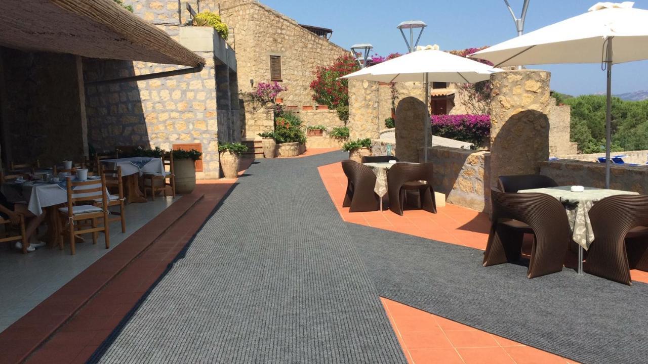 Hotel Olimpia Baja Sardinia Exteriör bild